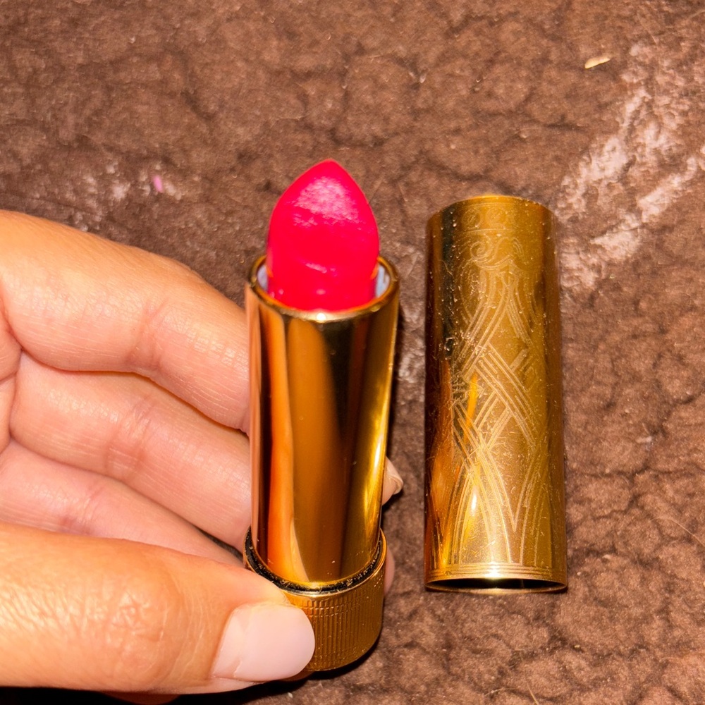 Gucci Gold Case Lipstick - Bright Pink - Love Before Breakfast
